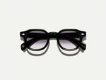 Il DOLT in Black con lenti sfumate American Grey Fade