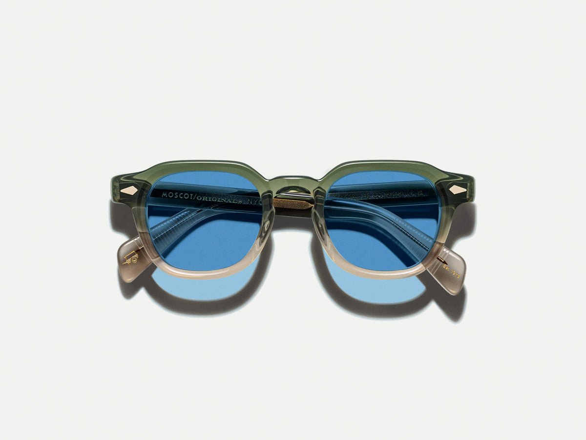 El DOLT en Khaki con lentes BLUE+
