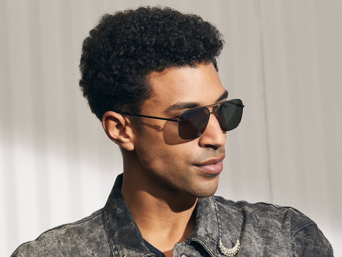 Model is wearing The SHTARKER SUN in Gunmetal in size 57 with G-15 Lenses
